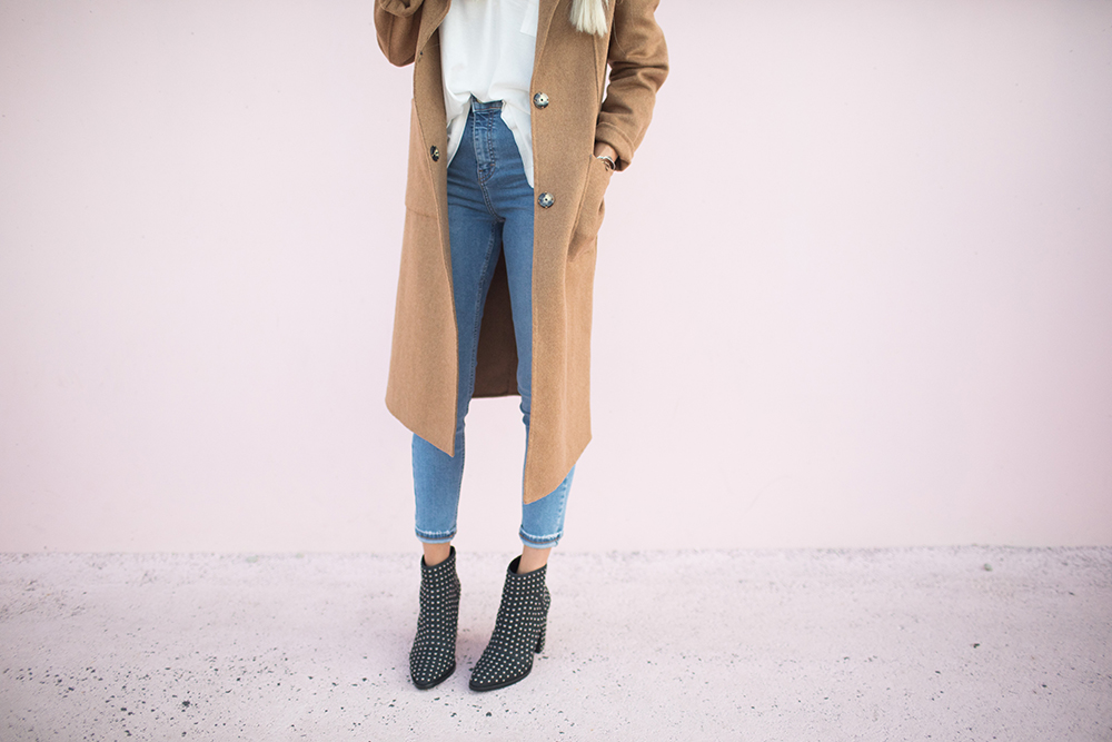 Kailee Wright_Nordstrom Anniversary Sale_Tan Coat
