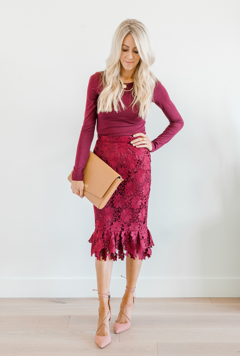 Kailee Wright holiday dresses rachel parcell skirt
