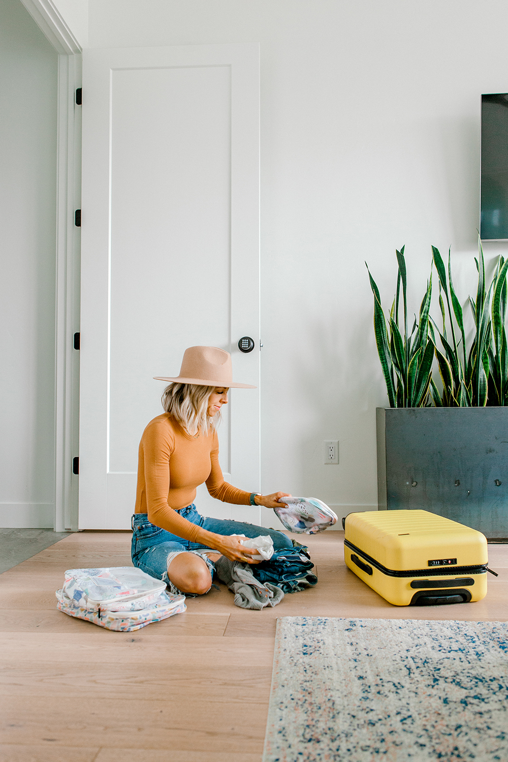 Kailee Wright Minimalist packing